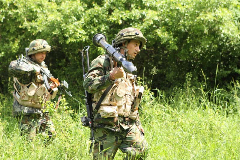 Soldiers Carrying the RPG-7 into the field